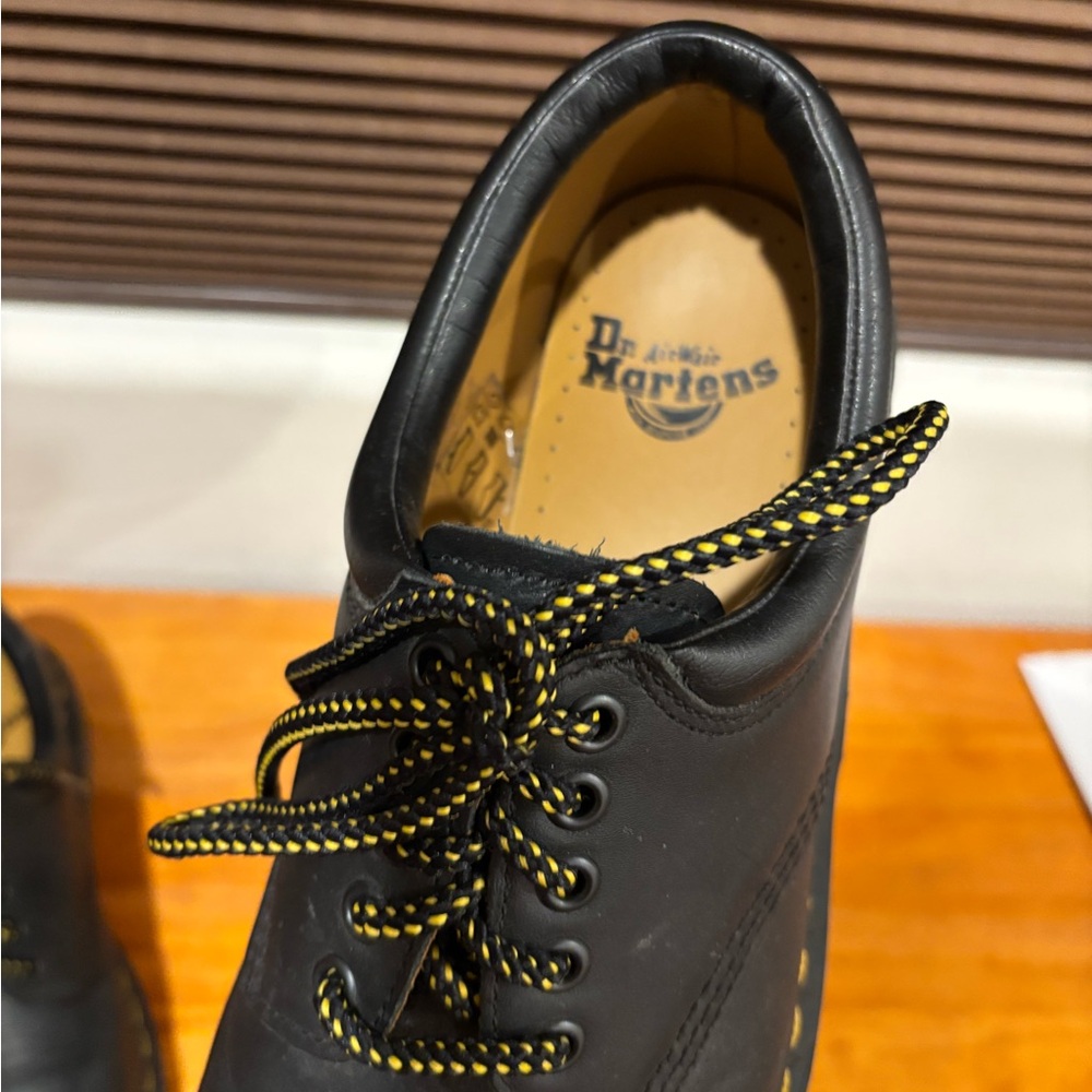Men’s size 9 Doc Dr. Martens in really nice condition - Picture 4 of 7